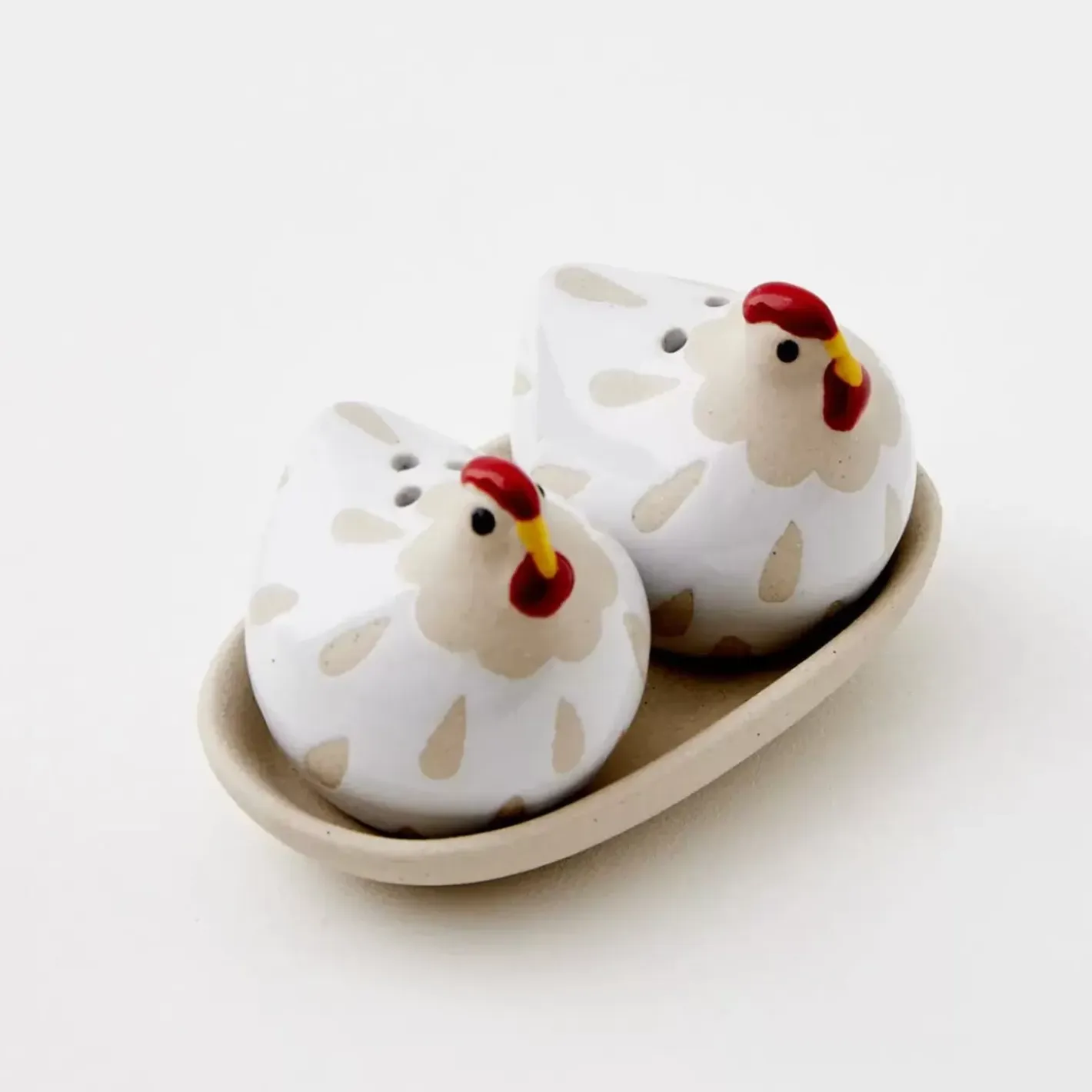 Hot Feeling Clucky Ceramic Salt & Pepper Shakers Tableware