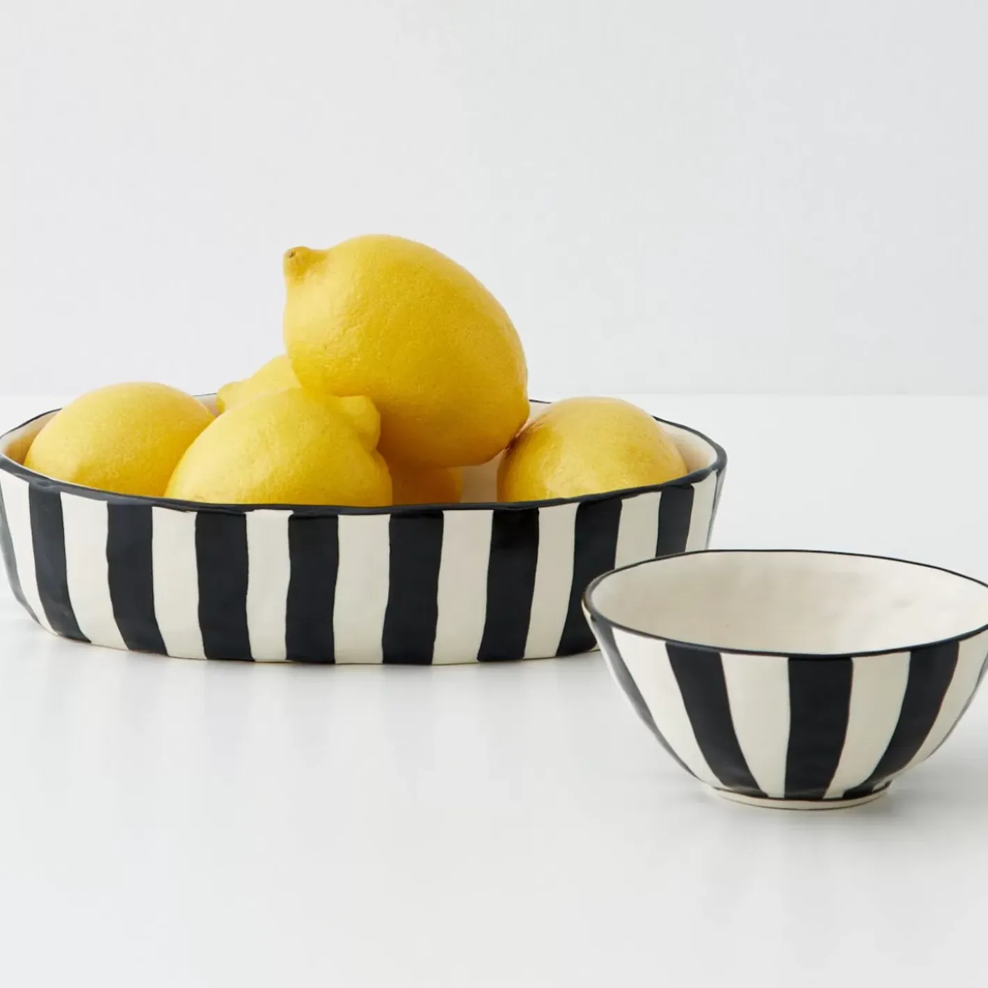 Outlet Stripe Shallow Ceramic Serving Bowl Serveware