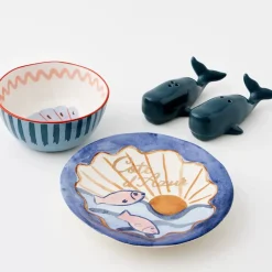 Best Wally Whale Ceramic Salt & Pepper Shakers Tableware